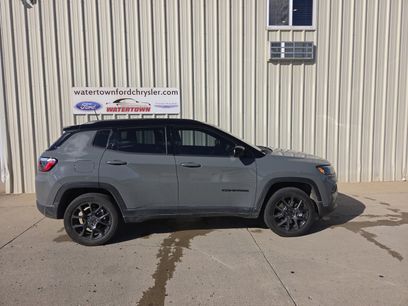 Used 2023 Jeep Compass Latitude w/ Convenience Group