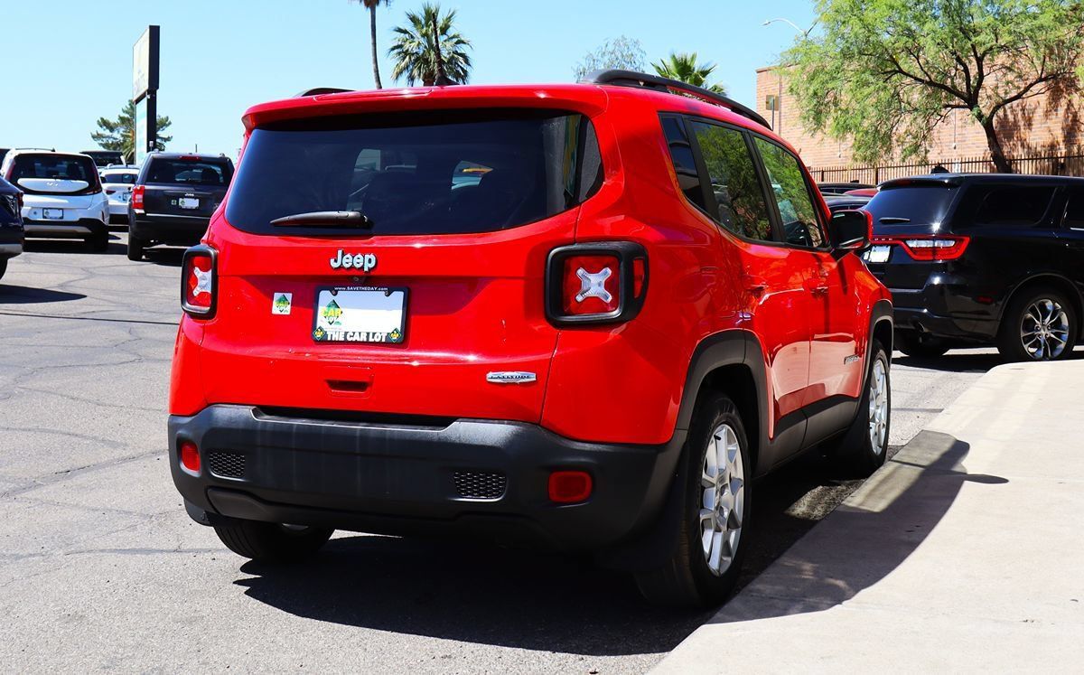 Used 2019 Jeep Renegade Latitude FWD image 13