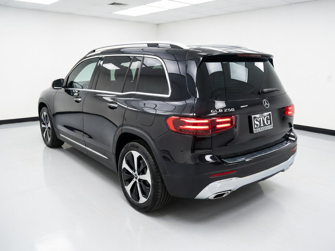 Used 2024 Mercedes-Benz GLB 250 image 6