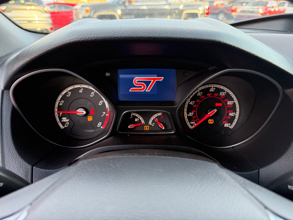 Used 2014 Ford Focus ST FWD image 32