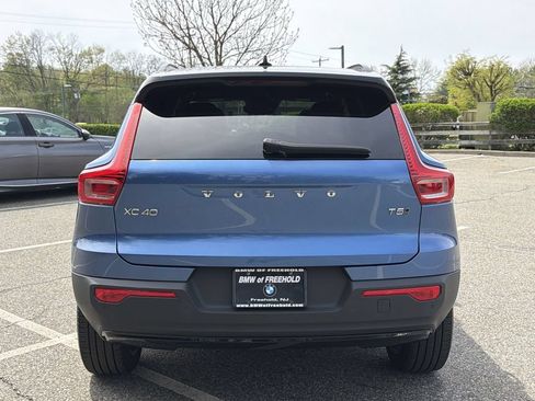Used 2021 Volvo XC40 T5 R-Design AWD/4WD image 13