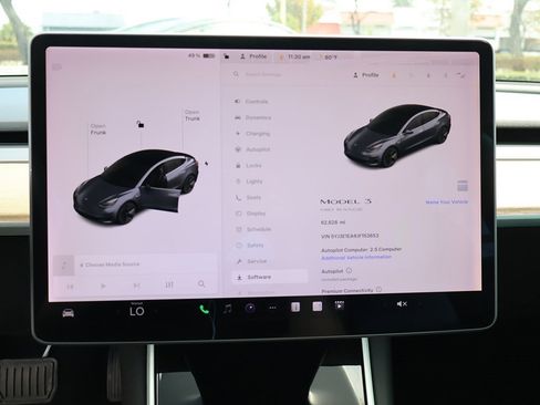 Used 2018 Tesla Model 3 Mid Range image 48