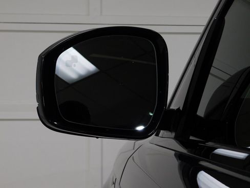 Used 2014 Land Rover Range Rover Sport HSE image 26