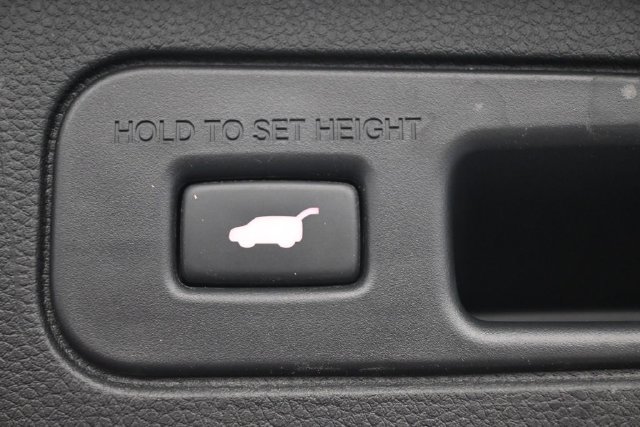 Used 2025 Honda Pilot EX-L image 14