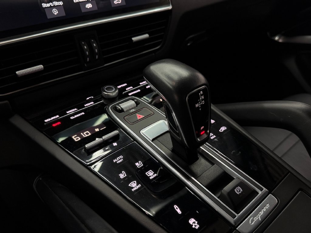 Used 2019 Porsche Cayenne Turbo AWD/4WD image 21