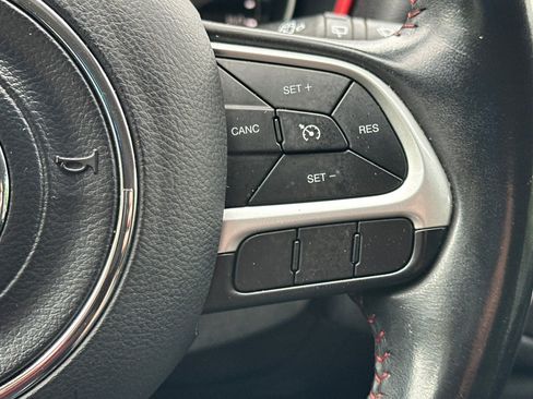 Used 2020 Jeep Compass Trailhawk AWD/4WD image 28