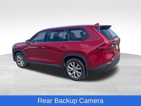 Used 2024 Toyota Grand Highlander AWD image 3