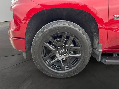 Used 2023 Chevrolet Silverado 1500 RST AWD/4WD image 14