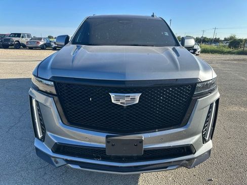 Used 2023 Cadillac Escalade V w/ LPO, ONYX Package AWD/4WD image 2