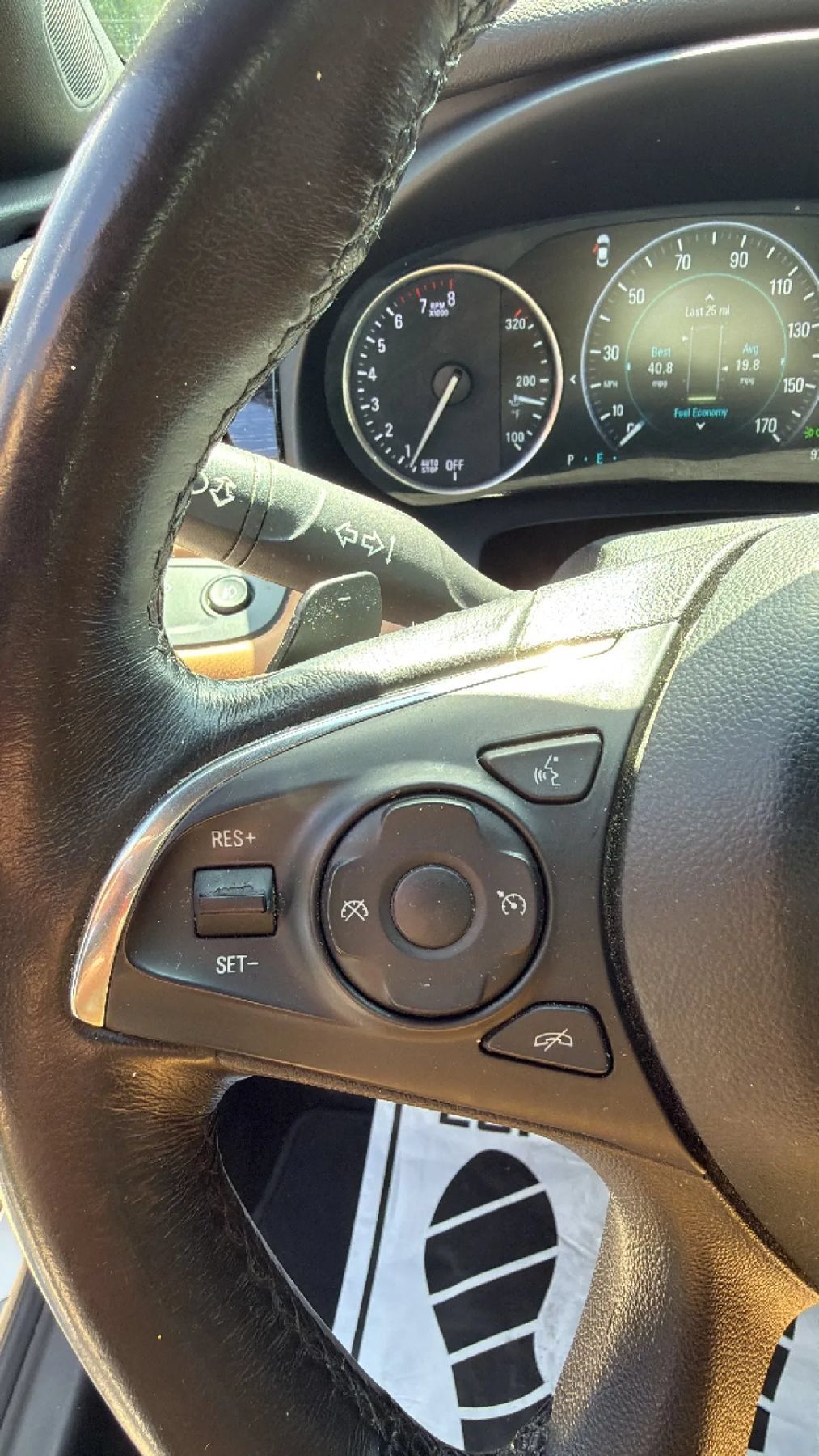 Used 2017 Buick LaCrosse Essence w/ Sun and Shade Package FWD image 13