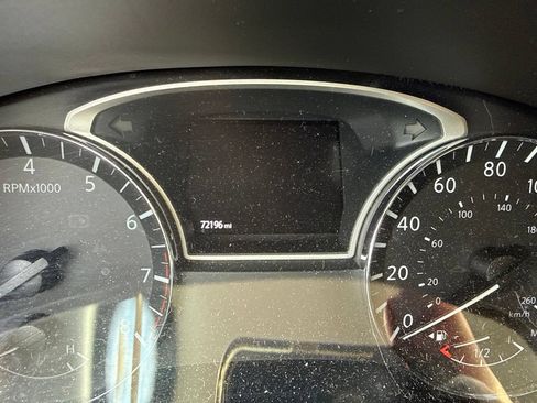 Used 2018 Nissan Pathfinder SL w/ SL Premium Package AWD/4WD image 16