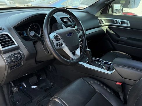 Used 2015 Ford Explorer Sport w/ Equipment Group 401A AWD/4WD image 28