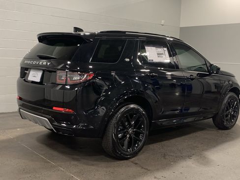 New 2025 Land Rover Discovery Sport S image 2