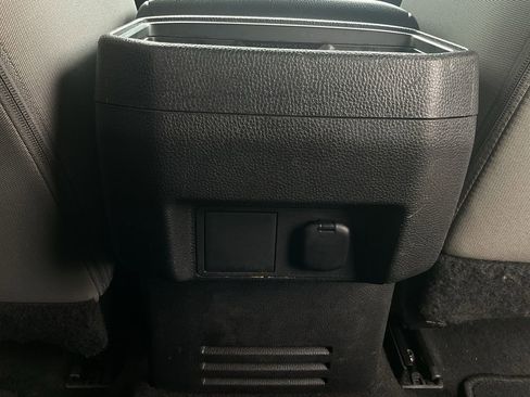 Used 2024 Toyota Tacoma TRD Sport RWD image 13