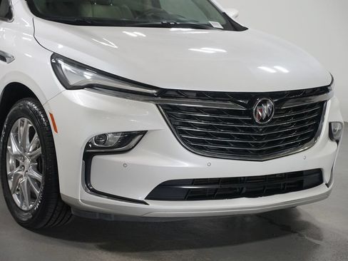 Used 2022 Buick Enclave Premium w/ Experience Buick Package FWD image 4