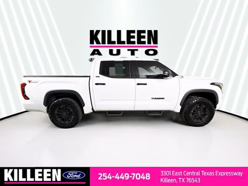 Used 2022 Toyota Tundra SR5 image 9