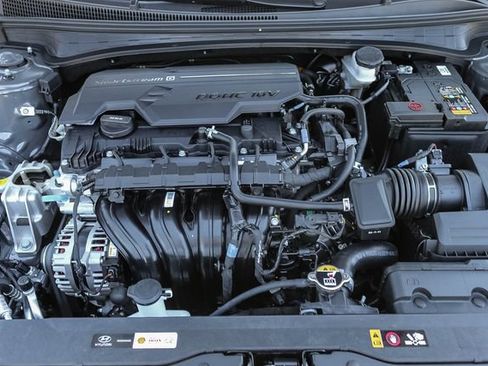 Certified 2026 Hyundai Elantra Sport FWD image 33