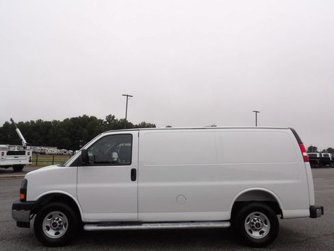Used 2025 GMC Savana 2500 w/ Driver Convenience Package RWD image 59