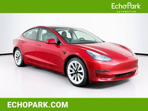 Used 2021 Tesla Model 3 Standard Range Plus RWD image 1
