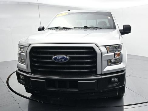 Used 2017 Ford F150 XLT w/ Equipment Group 302A Luxury AWD/4WD image 3
