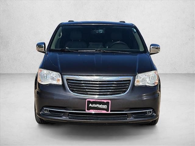Used 2015 Chrysler Town & Country Touring-L w/ Driver Convenience Group FWD image 2