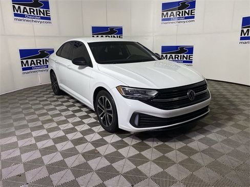 Used 2023 Volkswagen Jetta Sport image 1