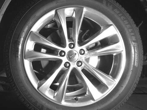 Used 2019 Ford Explorer Limited w/ Ford Safe & Smart Package AWD/4WD image 11