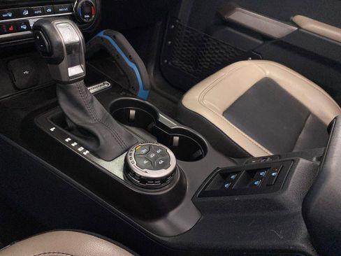 Used 2023 Ford Bronco Wildtrak AWD/4WD image 26