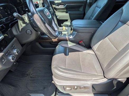 Used 2023 GMC Sierra 1500 SLT w/ SLT Premium Package AWD/4WD image 16