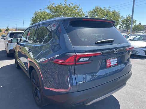 Certified 2026 Toyota Grand Highlander FWD image 3