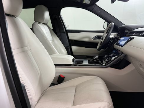 Used 2022 Land Rover Range Rover Velar R-Dynamic S image 27