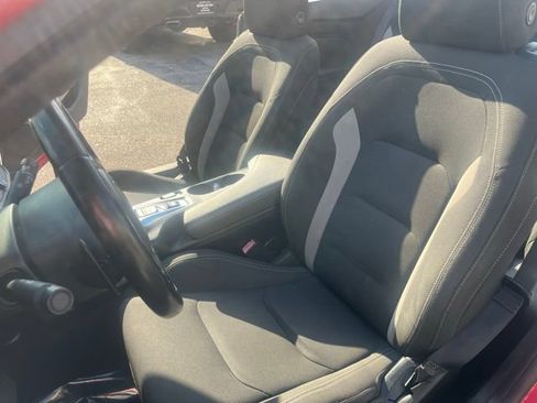 Used 2019 Chevrolet Camaro LT RWD image 13