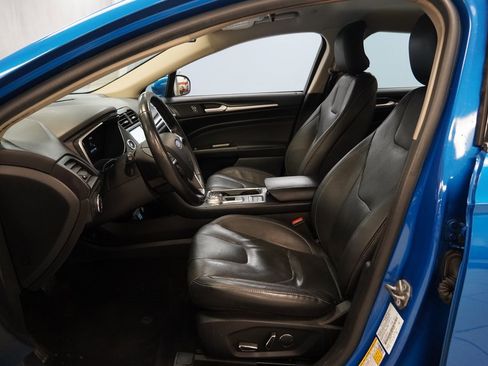 Used 2019 Ford Fusion Energi Titanium image 5