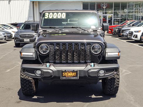 Used 2023 Jeep Wrangler Unlimited w/ 8.4" Radio Group AWD/4WD image 17