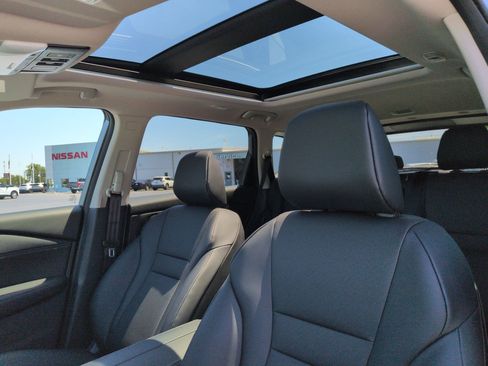 New 2026 Nissan Rogue SV FWD image 28