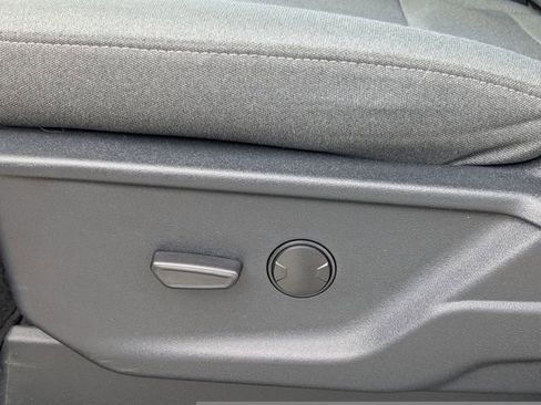 Used 2025 Ford F150 XLT w/ Equipment Group 301A Standard image 19