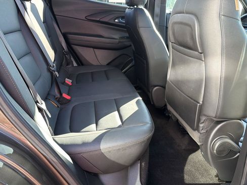 Used 2022 Chevrolet TrailBlazer ACTIV w/ Sun and Liftgate Package FWD image 39