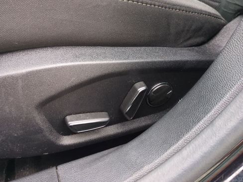 Used 2020 Ford Fusion SE FWD image 16