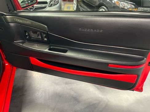 Used 2002 Cadillac Eldorado Collector's Edition image 35