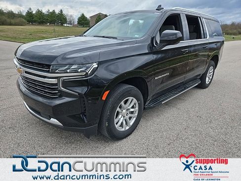 Used 2024 Chevrolet Suburban LT image 1