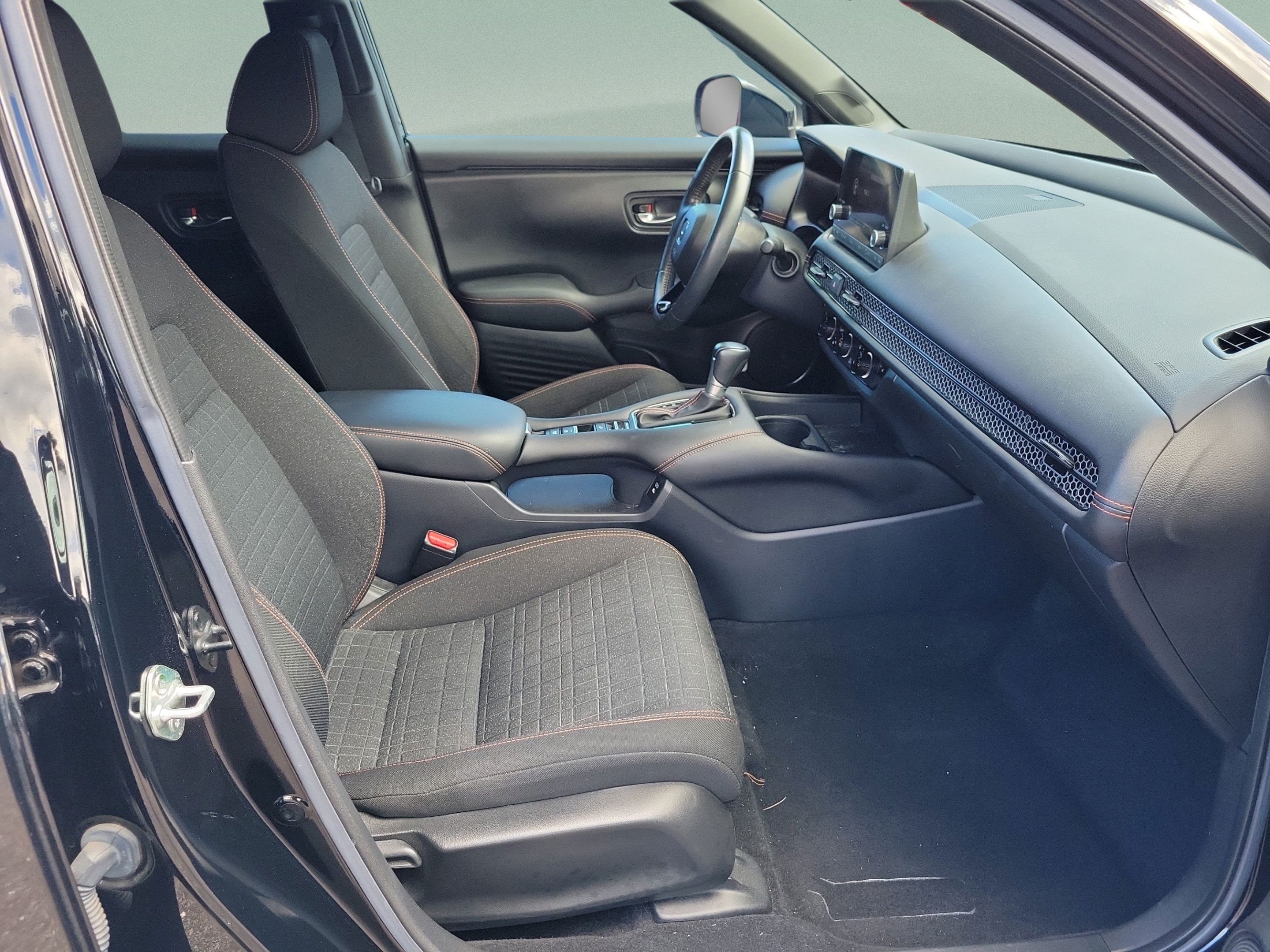Certified 2024 Honda HR-V Sport image 17
