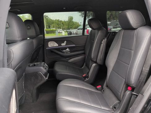 Used 2021 Mercedes-Benz GLS 450 4MATIC image 14