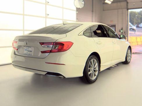 Used 2021 Honda Accord LX image 4