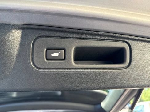 Used 2023 Honda Passport EX-L image 25