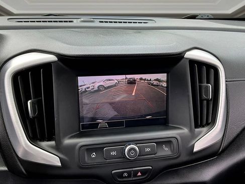 Used 2023 GMC Terrain SLE w/ Driver Convenience Package FWD image 14