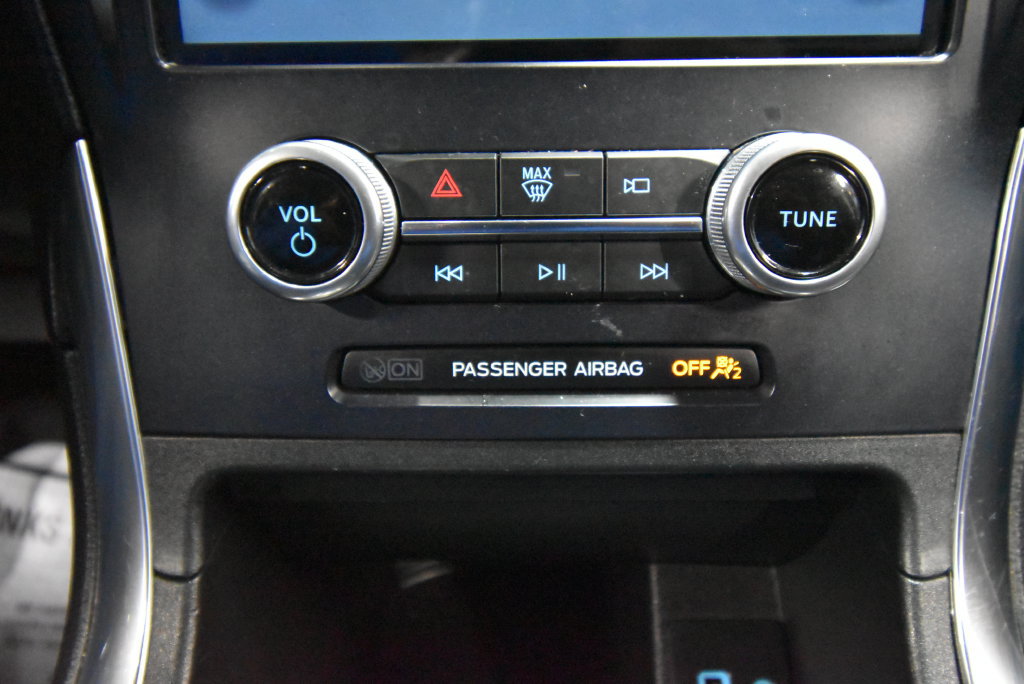 Used 2022 Ford Edge Titanium w/ Equipment Group 301A AWD/4WD image 19