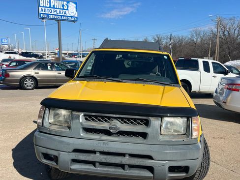 Used 2001 Nissan Xterra SE AWD/4WD image 5