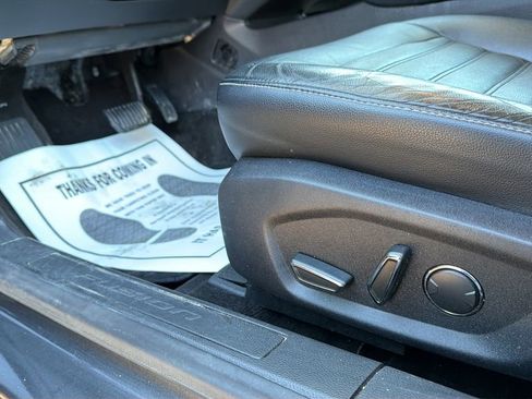 Used 2017 Ford Fusion SE w/ Fusion SE Technology Package image 56