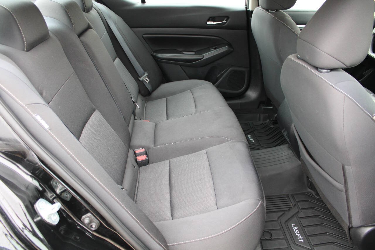 Used 2022 Nissan Altima 2.5 SV AWD/4WD image 6