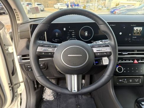 Certified 2025 Hyundai Tucson Limited image 19